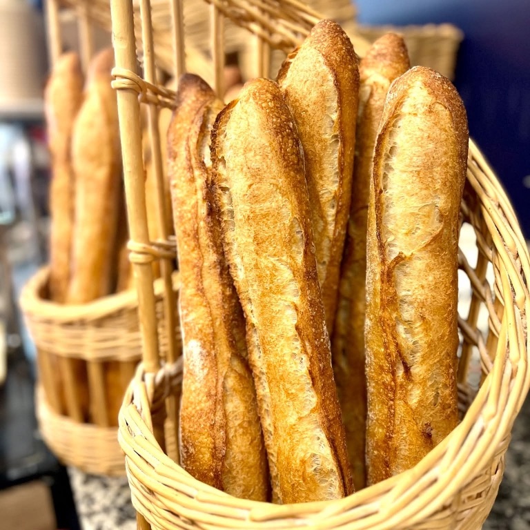 La Brioche Chaude : le savoir-faire artisanal au service de nos pains 🥖🍔